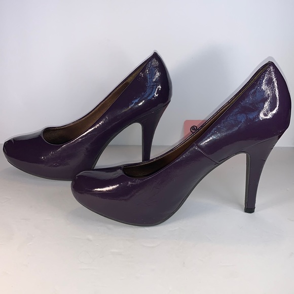 Size 8 Deep Purple / Eggplant Heels - Picture 6 of 15